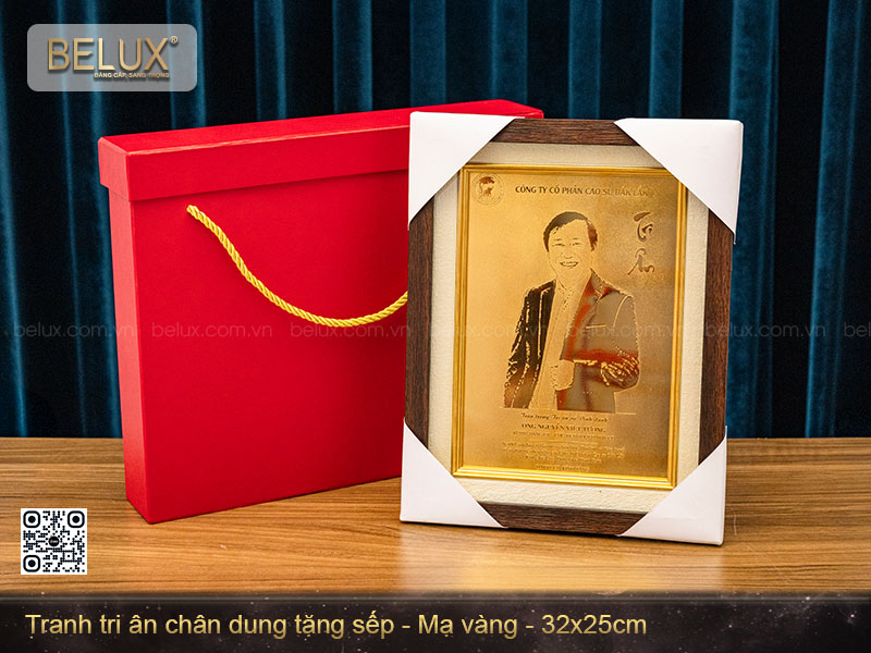 Tranh tri ân chân dung tặng sếp mạ vàng theo yêu cầu kt 32x25cm&nbsp;